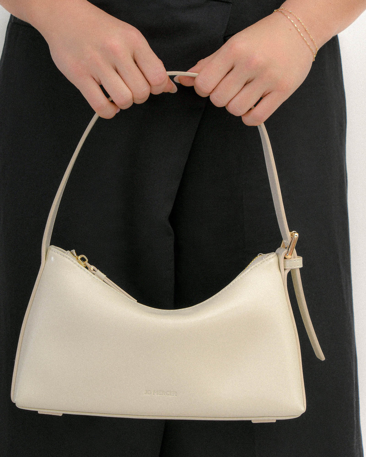 ARLO SHOULDER BAG OFF WHITE LEATHER