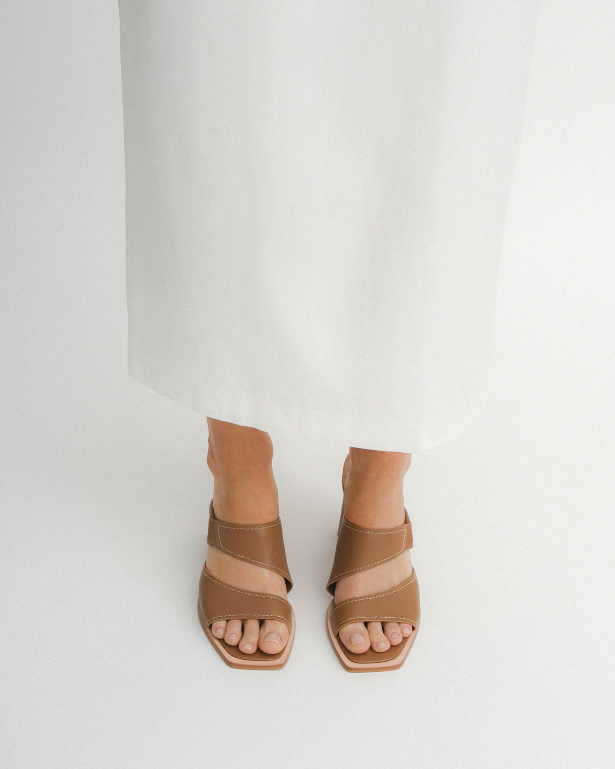 CAMMY MID HEEL SANDALS TAN LEATHER