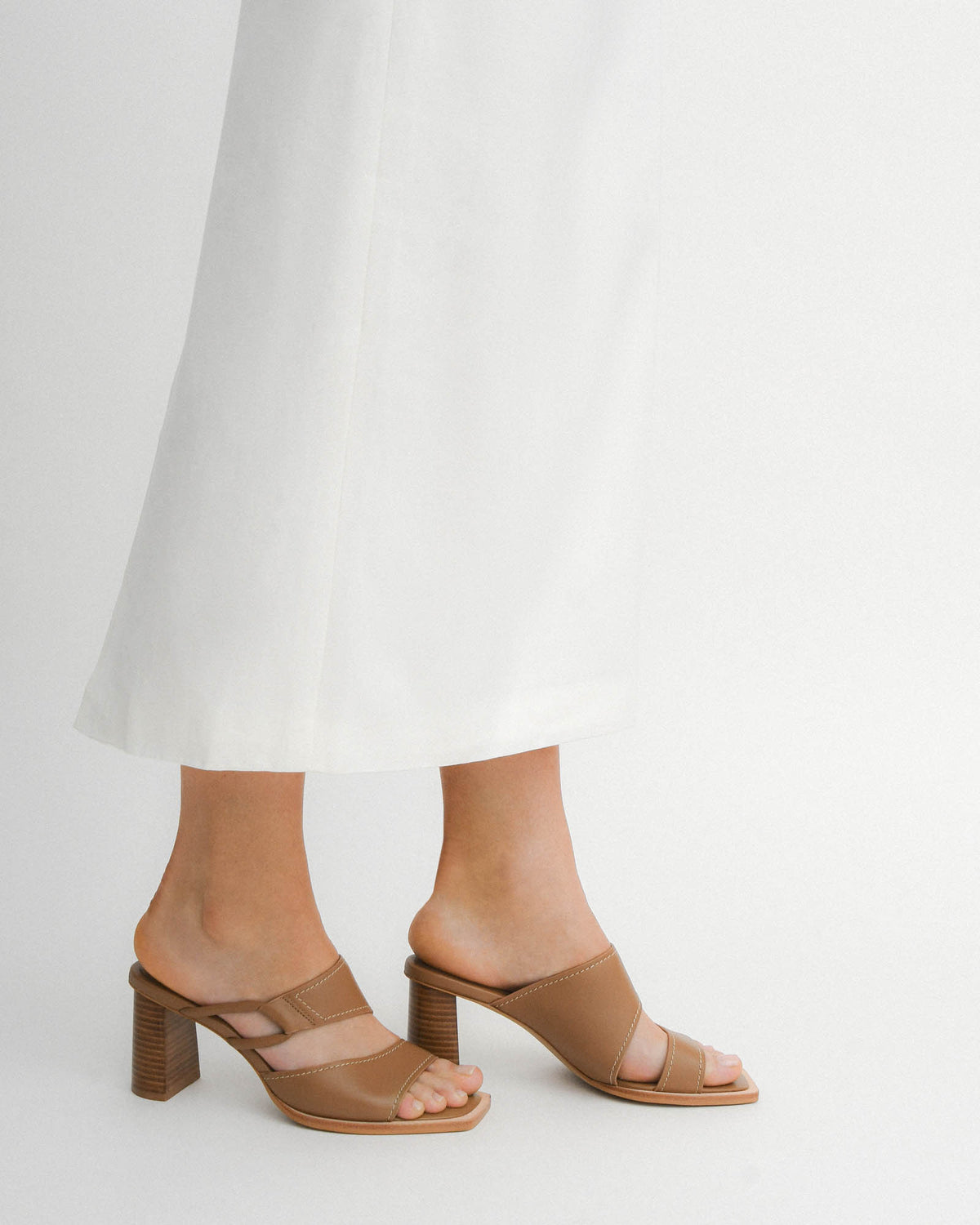 CAMMY MID HEEL SANDALS TAN LEATHER