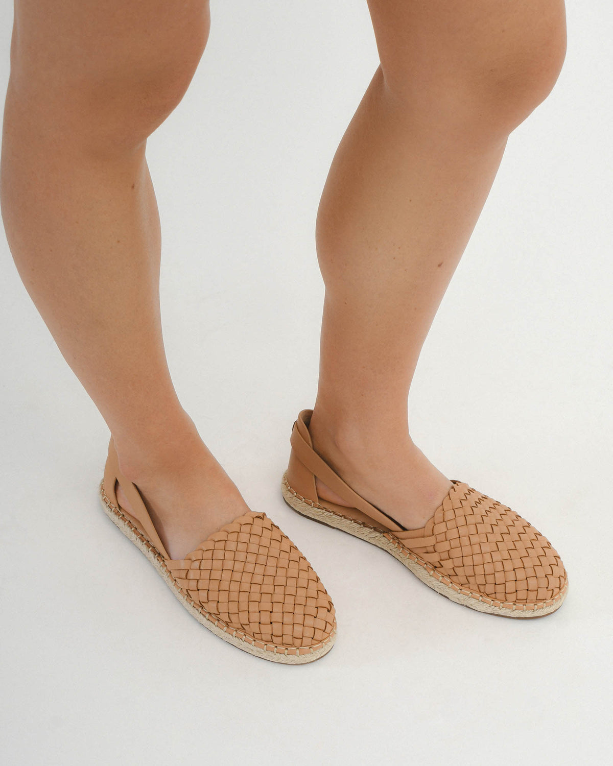 OAKLEY LOAFERS TAN RAFFIA