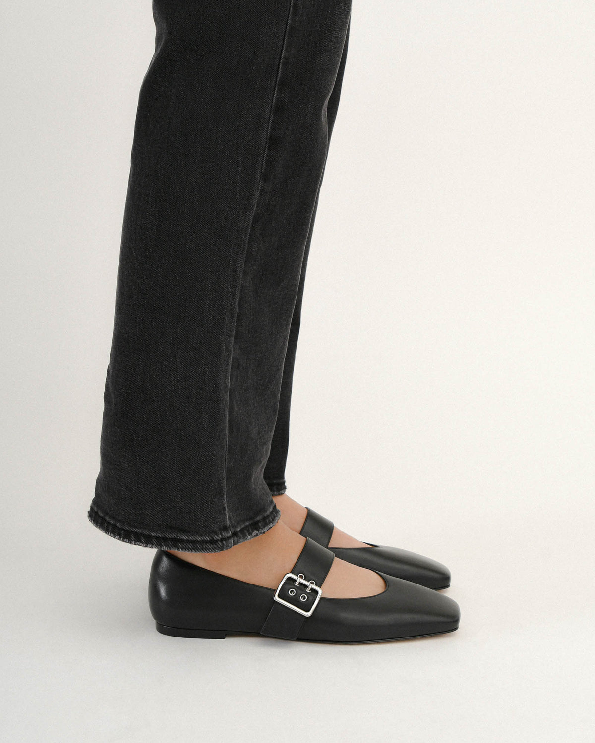 SARAH CASUAL FLATS BLACK LEATHER