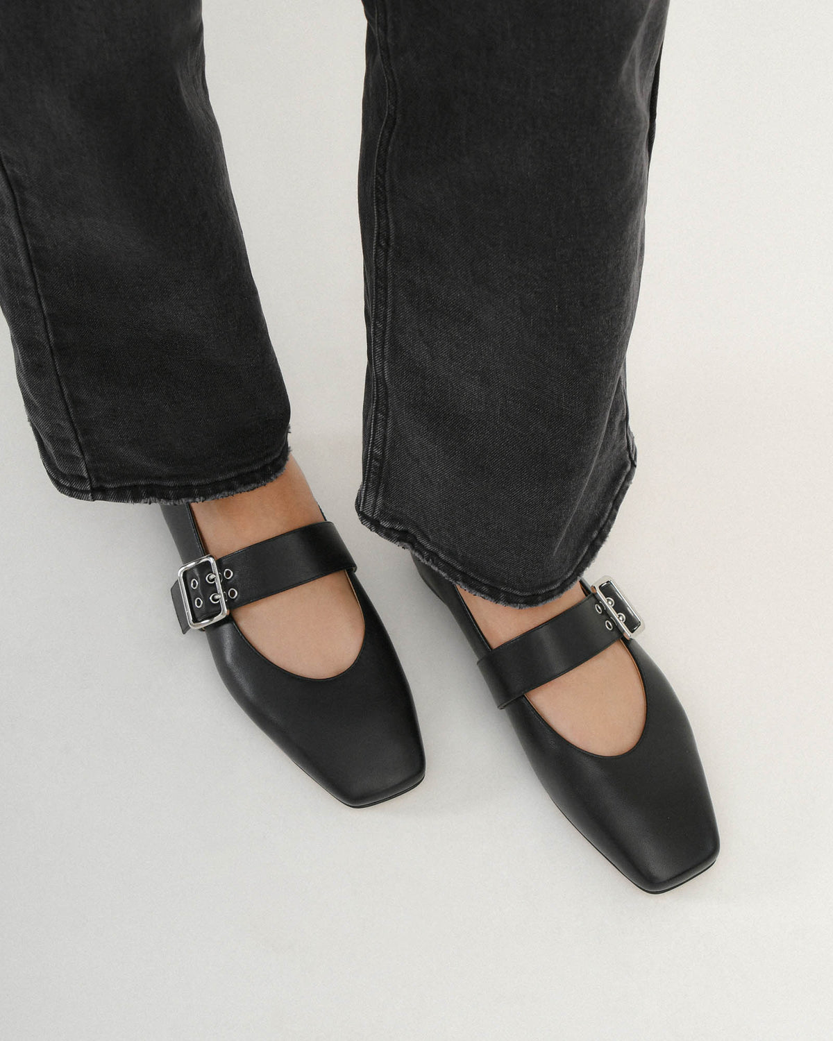 SARAH CASUAL FLATS BLACK LEATHER