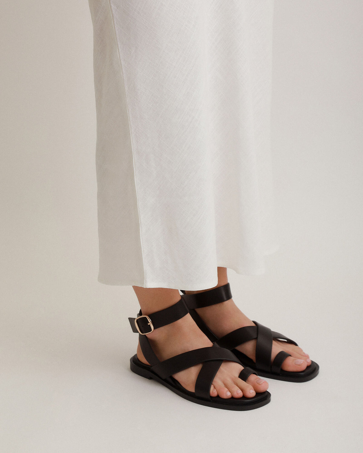 SHONA FLAT SANDALS BLACK LEATHER