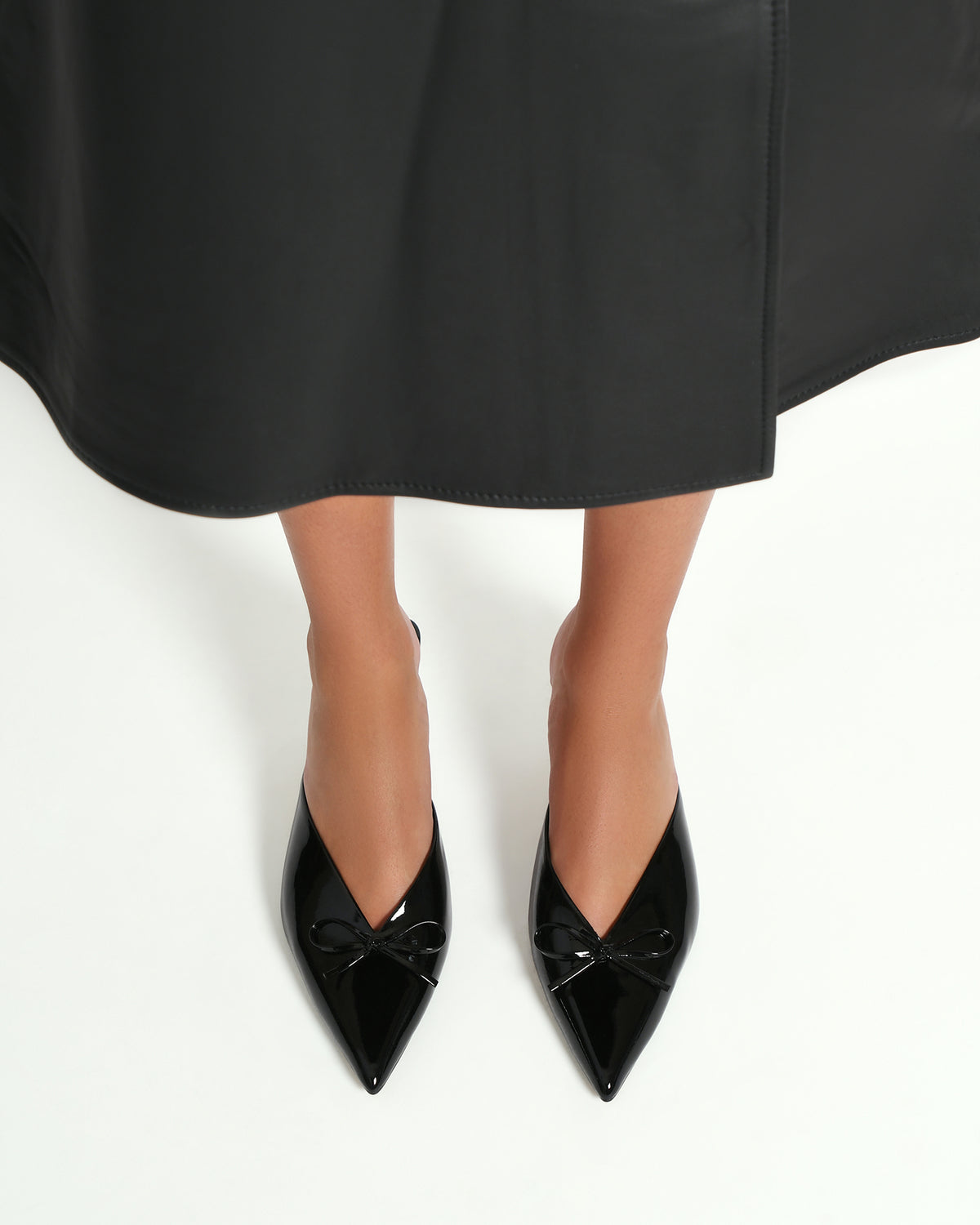 BETSY MID HEELS BLACK CRINKLE PATENT