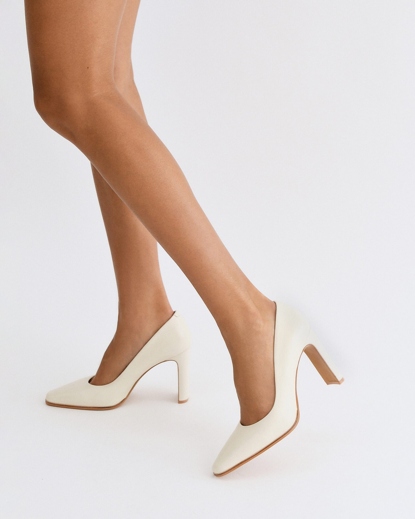 Looper Women Off White Heels - Buy Looper Women Off White Heels Online at  Best Price - Shop Online for Footwears in India | Flipkart.com