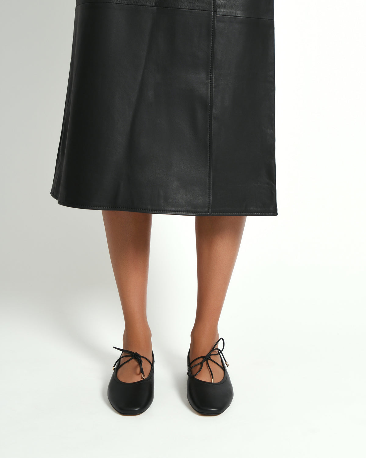 PETAL CASUAL FLATS BLACK LEATHER