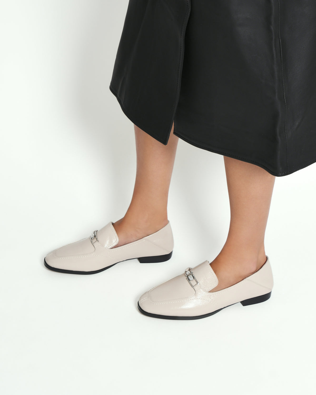 RILEY LOAFERS BONE CRINKLE LEATHER